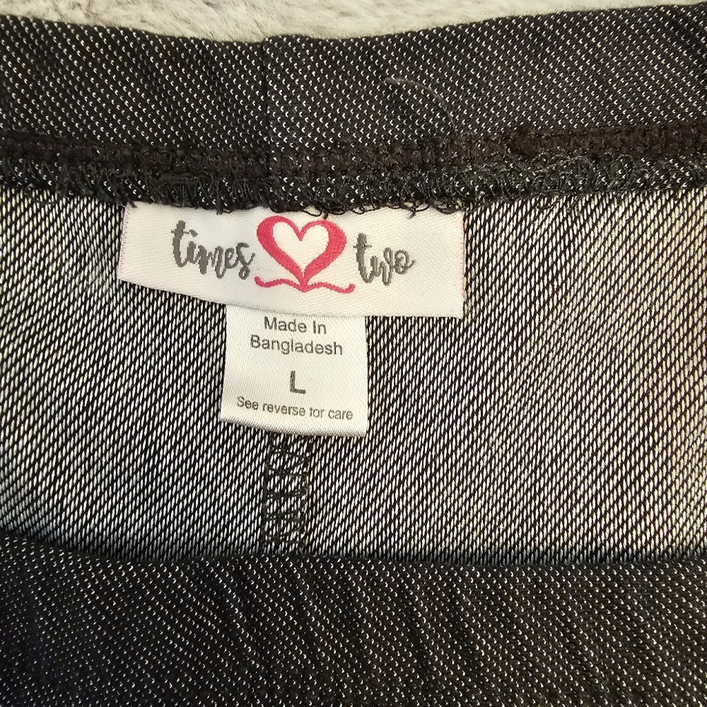 🎉Host Pick🎉 Times Two Maternity leggings pants size L - Picture 3 of 5